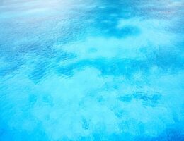 Sikkerhed på vandet: Vigtige tips til at holde dig tryg i din kajak